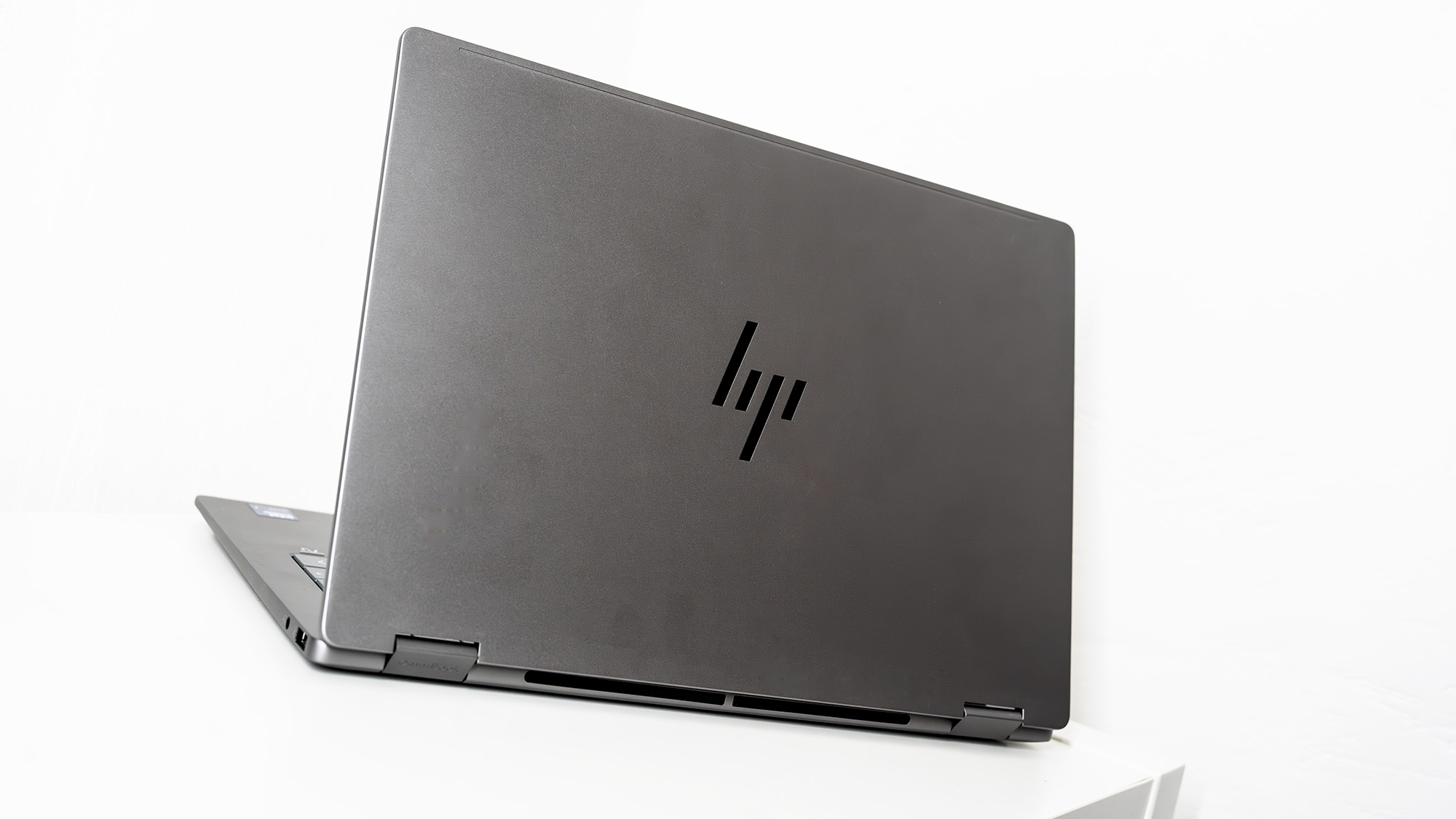 Ноутбук HP OmniBook X Flip 2-in-1 Copilot+ PC 14" 1920x1200 TS ( AMD Ryzen AI 5 430, 16GB LPDDR5X, 512GB SSD,  AMD Radeon Graphics, Windows 11 Home) 14-kc0013dx