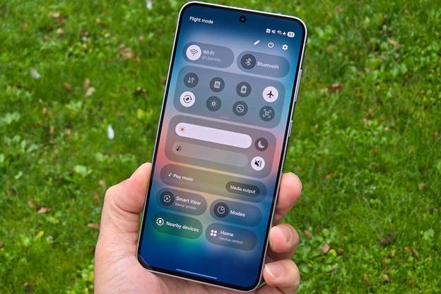 Обзор Samsung Galaxy S25 FE быстрые настройки